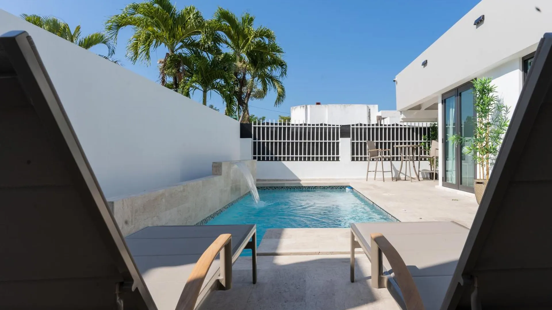 Renovated 3 Bedroom House In Dorado Del Mar Semesterbostad
